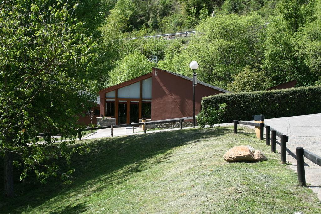 Alberg Escola De Piraguisme De Sort Kültér fotó